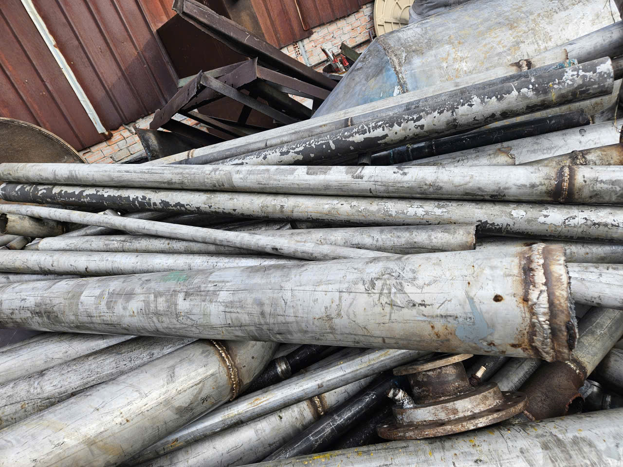 thu mua phế liệu inox giá cao