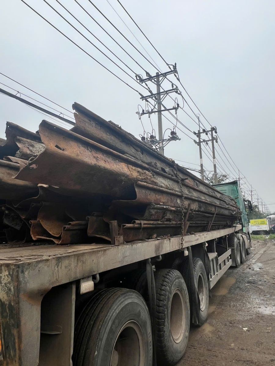 Thu Mua Sắt Phế liệu Công Trình Giá Cao - Tận Nơi 24/7 - Hoa Hồng Cao