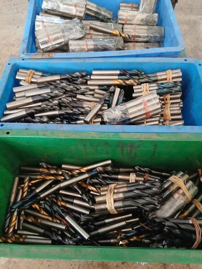 Thu mua hợp kim giá cao