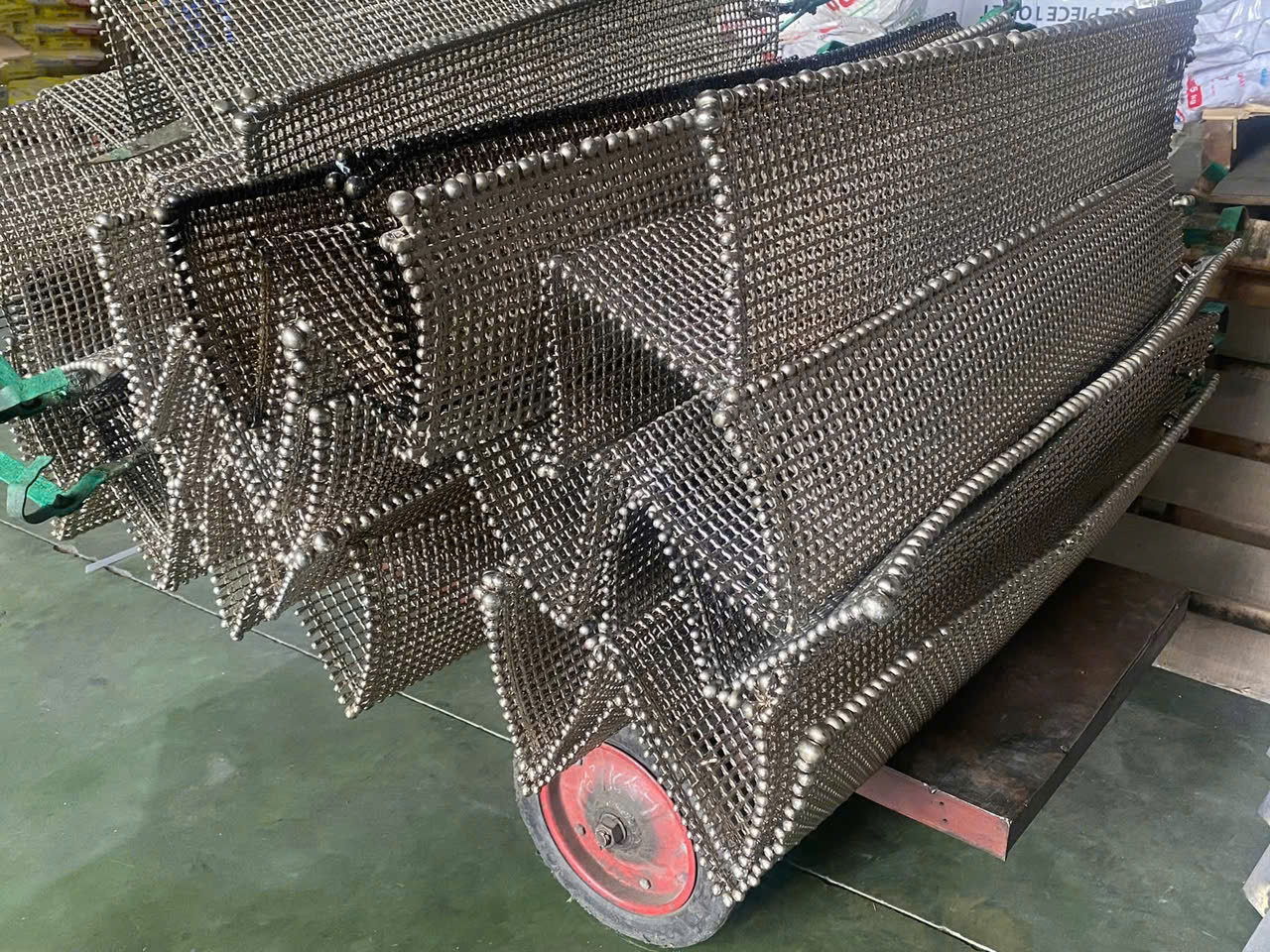 Thu Mua Phế Liệu Niken Giá Cao Toàn Quốc - Cập Nhật Bảng Giá Mới Nhất 2026